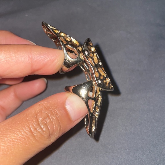 Express ring - Picture 3 of 8